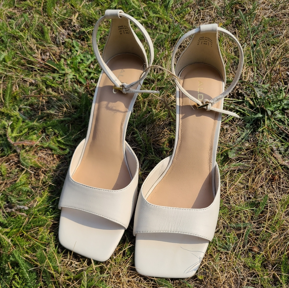 Aldo |Square Toe Heels